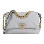 CHANEL 22C 19 FLAP BAG