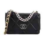 CHANEL19 HANDBAG FLAP BAG